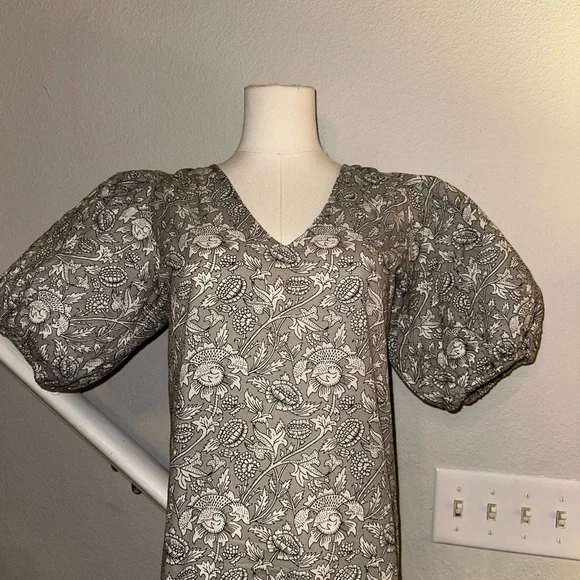 ANNA CATE Grey Floral Block Print Maxi Dress XS Puff Sleeve V-Neck Cotton Luxe - Picture 4 of 8